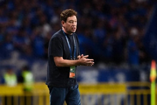 大牛配资网 连续3轮最后时刻丢球, 申花落后的不只是3分